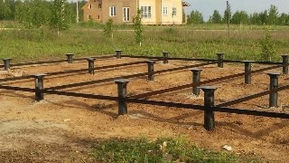 Установка и монтаж - винтовые сваи в Усинске для свайного фундамента дома. Цена от 2080 руб - видео закручивание